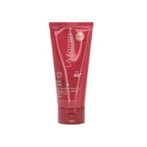 کرم ضد آفتاب و ضد لک لافارر SPF40 رنگ متوسط مناسب پوست چرب و مستعد آکنه